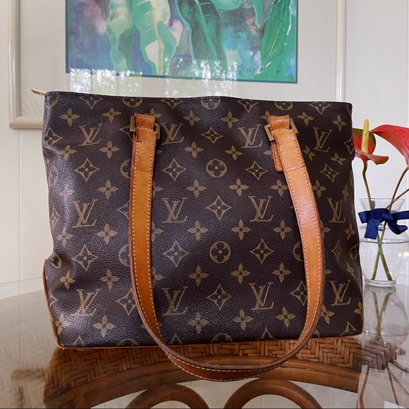 Louis Vuitton Handbags - Louis Vuitton Cabas Mezzo 💕
